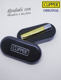 Clipper dorado grabado.