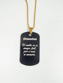 Colgante Aluminio Negro y Dorado grabado texto